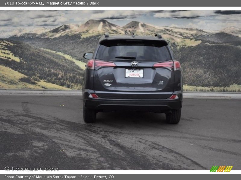 Magnetic Gray Metallic / Black 2018 Toyota RAV4 LE