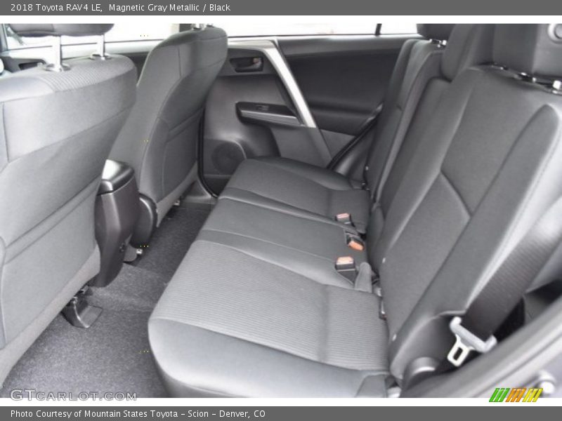 Magnetic Gray Metallic / Black 2018 Toyota RAV4 LE