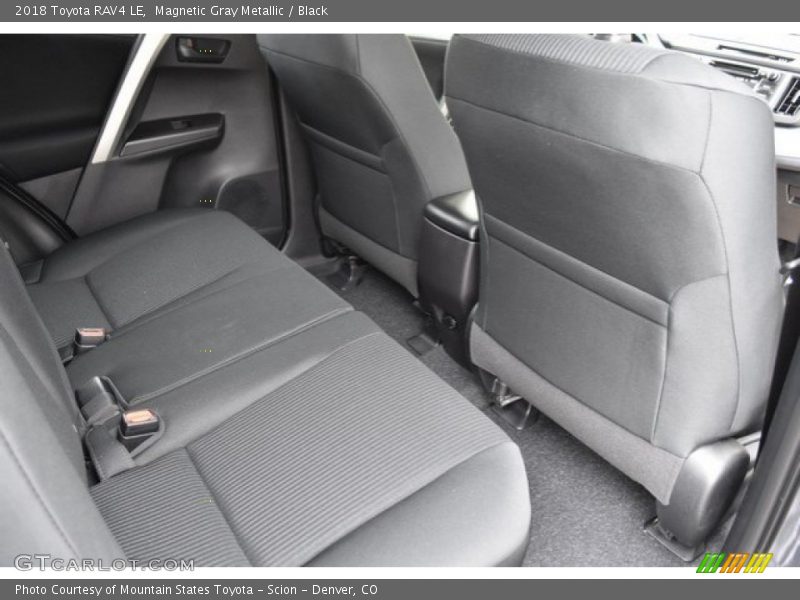 Magnetic Gray Metallic / Black 2018 Toyota RAV4 LE