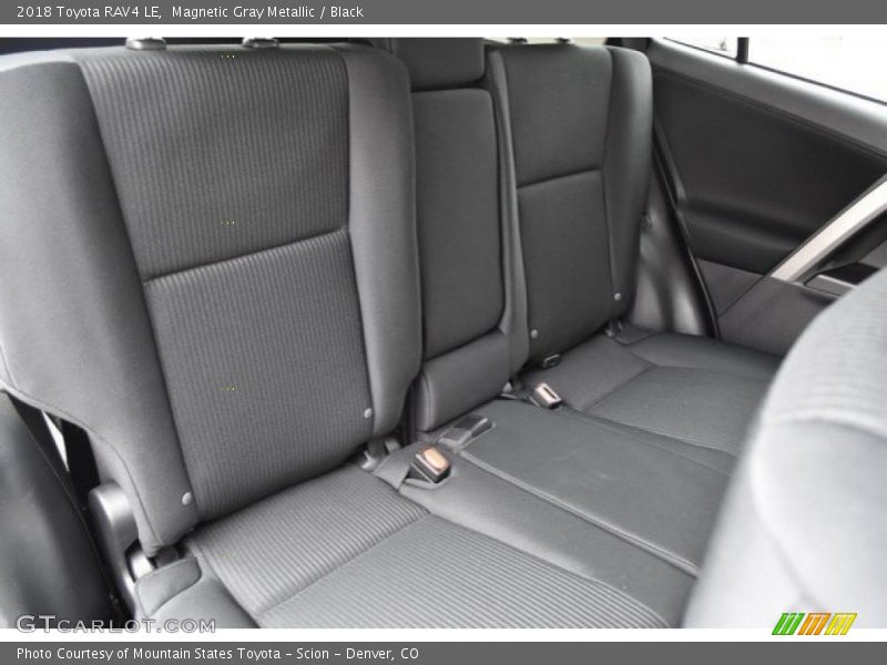Magnetic Gray Metallic / Black 2018 Toyota RAV4 LE