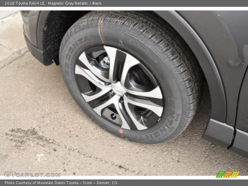 Magnetic Gray Metallic / Black 2018 Toyota RAV4 LE