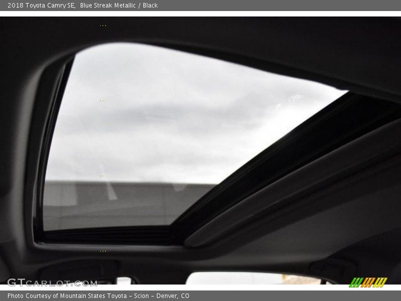 Blue Streak Metallic / Black 2018 Toyota Camry SE