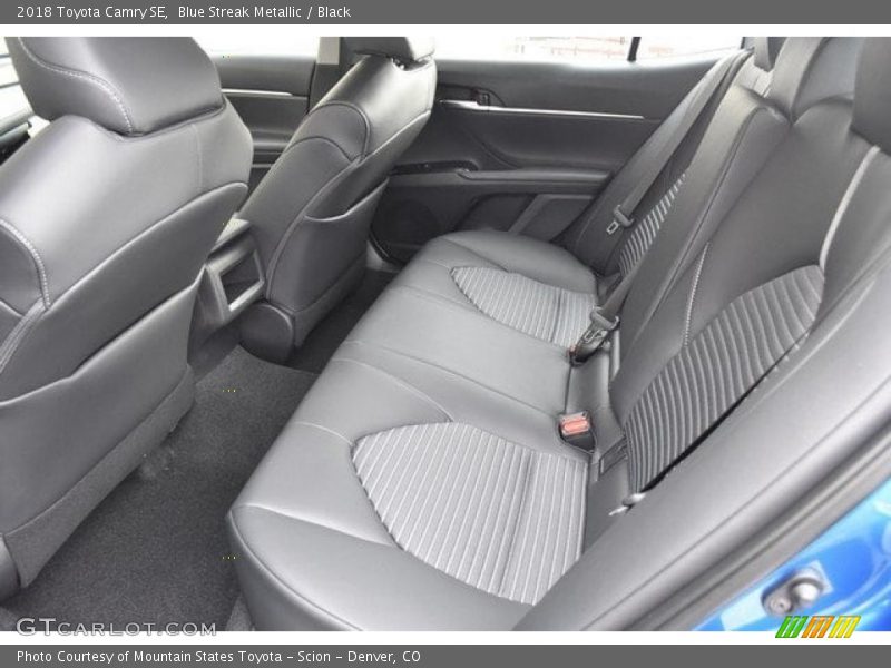 Blue Streak Metallic / Black 2018 Toyota Camry SE