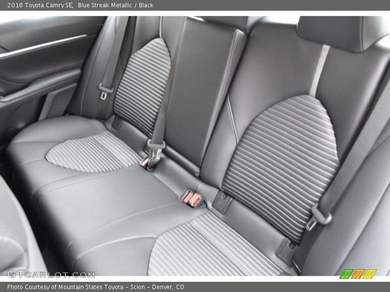 Blue Streak Metallic / Black 2018 Toyota Camry SE