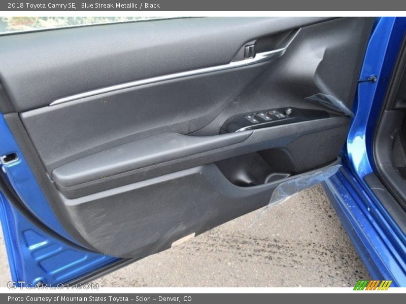 Blue Streak Metallic / Black 2018 Toyota Camry SE