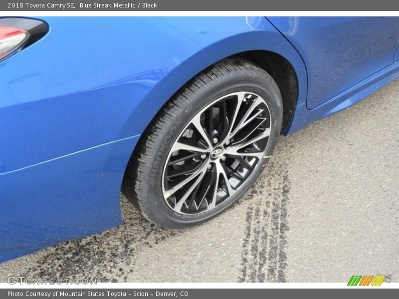 Blue Streak Metallic / Black 2018 Toyota Camry SE