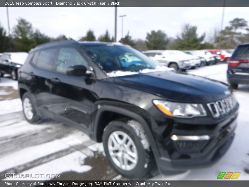 Diamond Black Crystal Pearl / Black 2018 Jeep Compass Sport