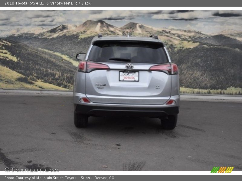 Silver Sky Metallic / Black 2018 Toyota RAV4 LE
