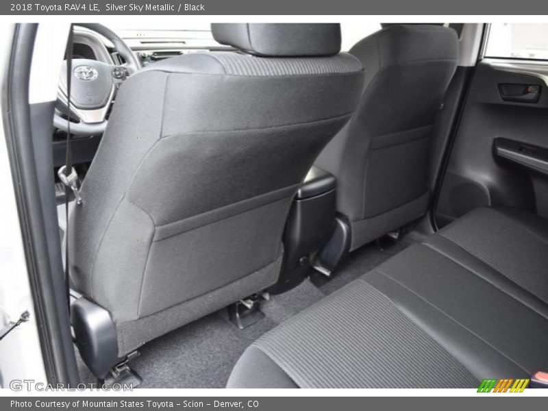 Silver Sky Metallic / Black 2018 Toyota RAV4 LE