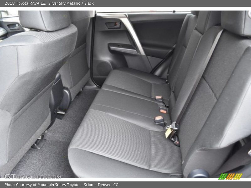 Silver Sky Metallic / Black 2018 Toyota RAV4 LE