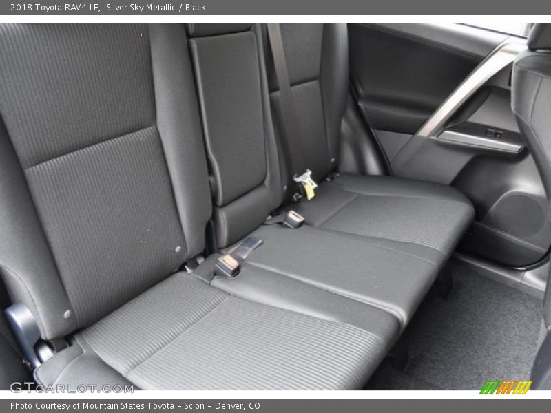 Silver Sky Metallic / Black 2018 Toyota RAV4 LE