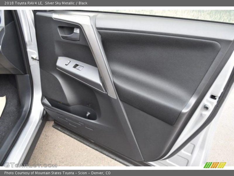 Silver Sky Metallic / Black 2018 Toyota RAV4 LE