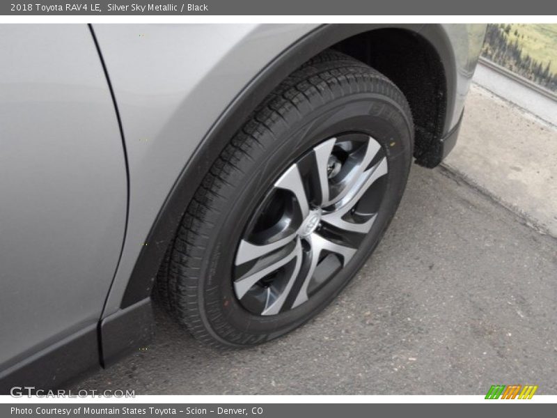 Silver Sky Metallic / Black 2018 Toyota RAV4 LE