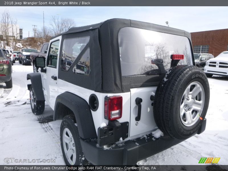 Bright White / Black 2018 Jeep Wrangler Sport 4x4