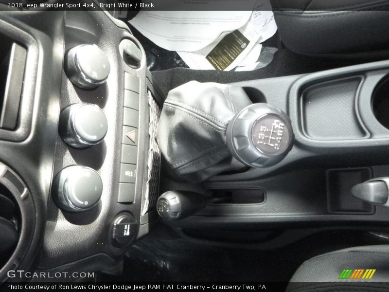 Bright White / Black 2018 Jeep Wrangler Sport 4x4