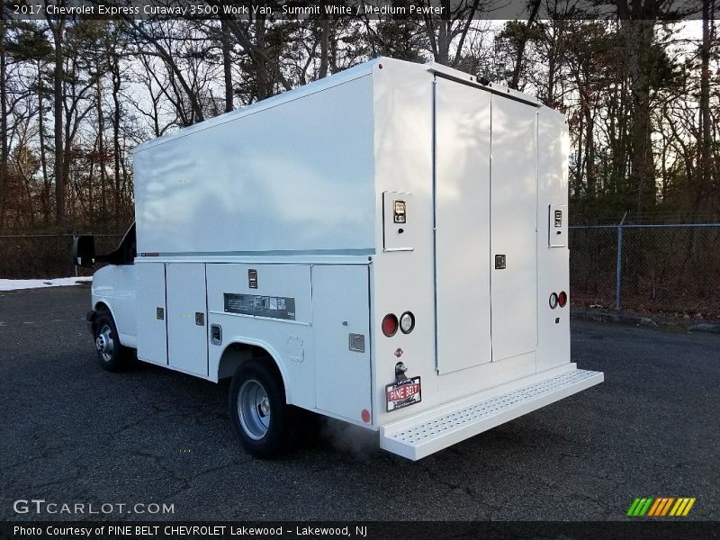 Summit White / Medium Pewter 2017 Chevrolet Express Cutaway 3500 Work Van