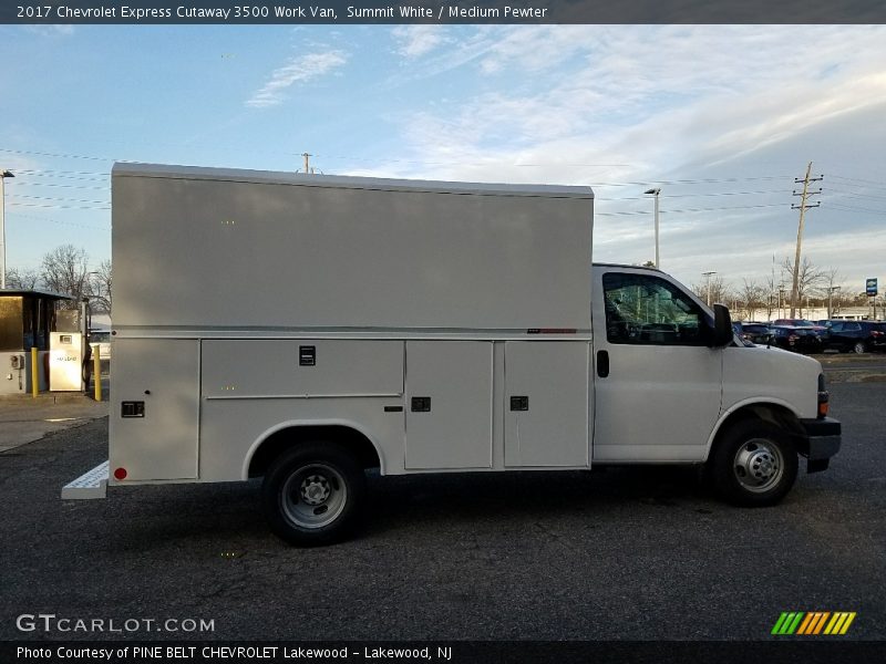 Summit White / Medium Pewter 2017 Chevrolet Express Cutaway 3500 Work Van