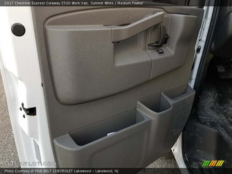 Summit White / Medium Pewter 2017 Chevrolet Express Cutaway 3500 Work Van