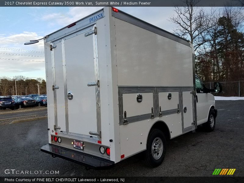 Summit White / Medium Pewter 2017 Chevrolet Express Cutaway 3500 Work Van