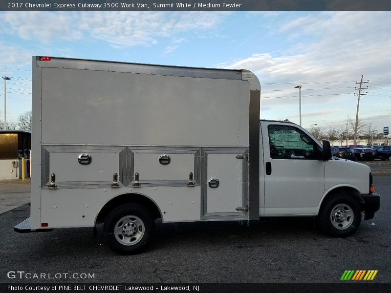 Summit White / Medium Pewter 2017 Chevrolet Express Cutaway 3500 Work Van