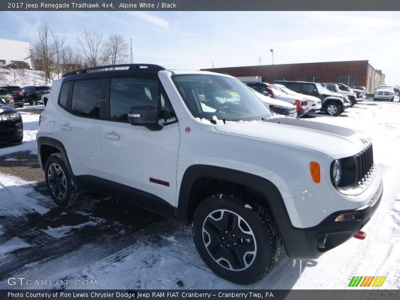 Alpine White / Black 2017 Jeep Renegade Trailhawk 4x4