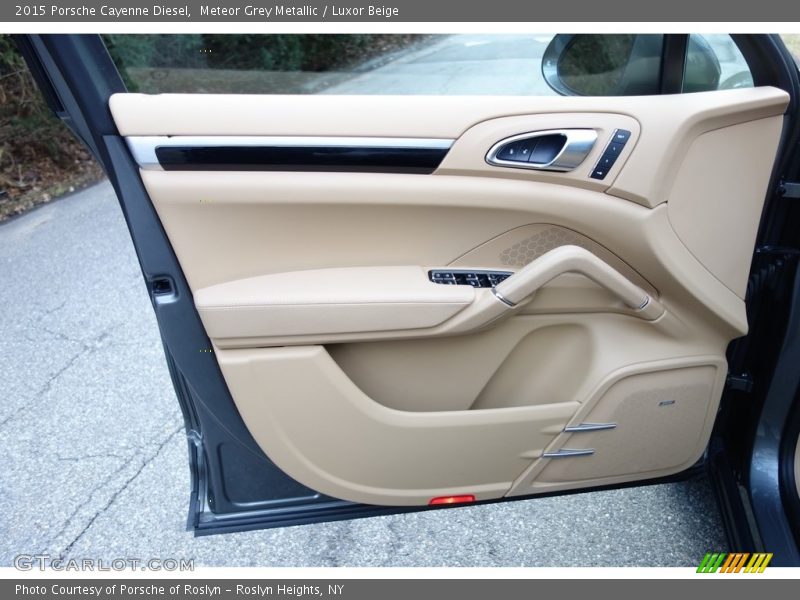 Meteor Grey Metallic / Luxor Beige 2015 Porsche Cayenne Diesel