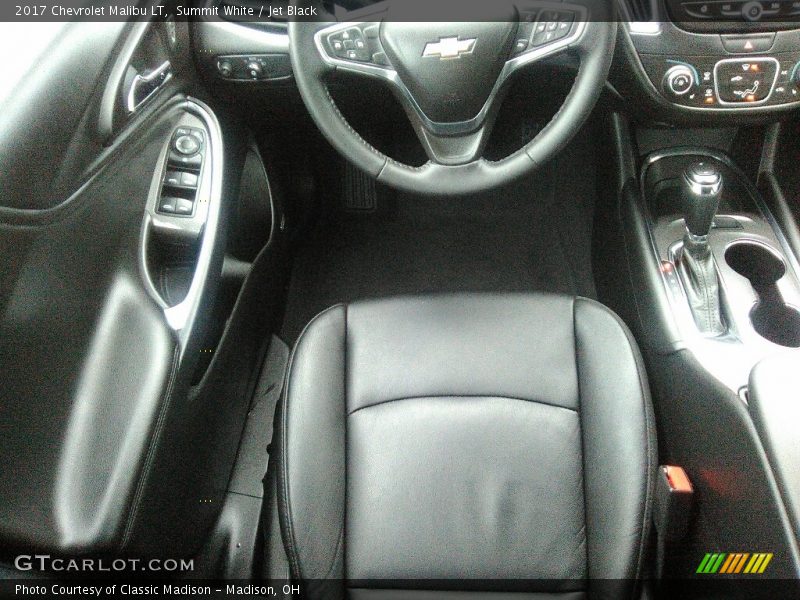 Summit White / Jet Black 2017 Chevrolet Malibu LT