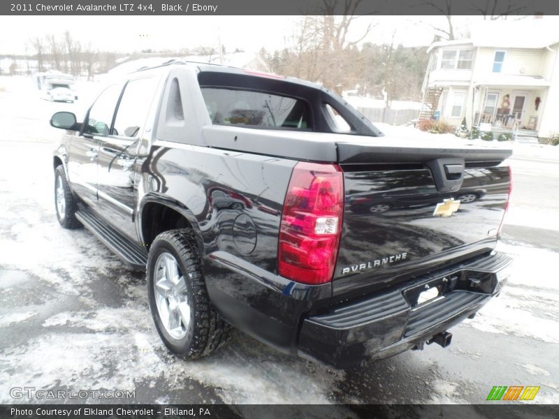 Black / Ebony 2011 Chevrolet Avalanche LTZ 4x4