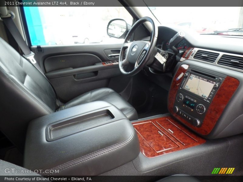 Black / Ebony 2011 Chevrolet Avalanche LTZ 4x4