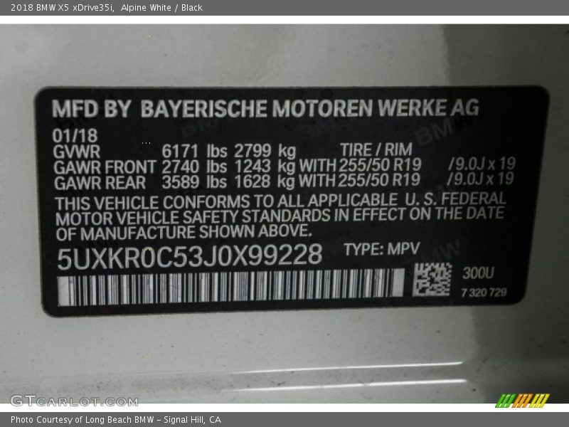 Alpine White / Black 2018 BMW X5 xDrive35i