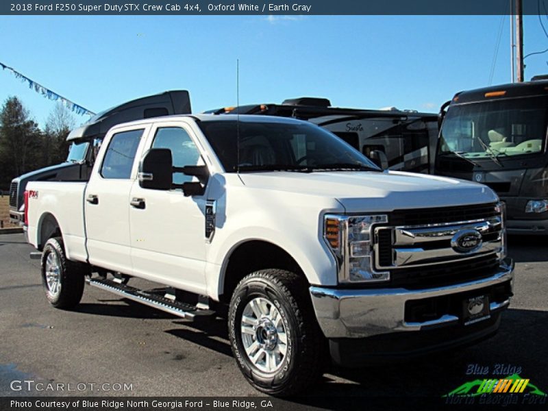 Oxford White / Earth Gray 2018 Ford F250 Super Duty STX Crew Cab 4x4