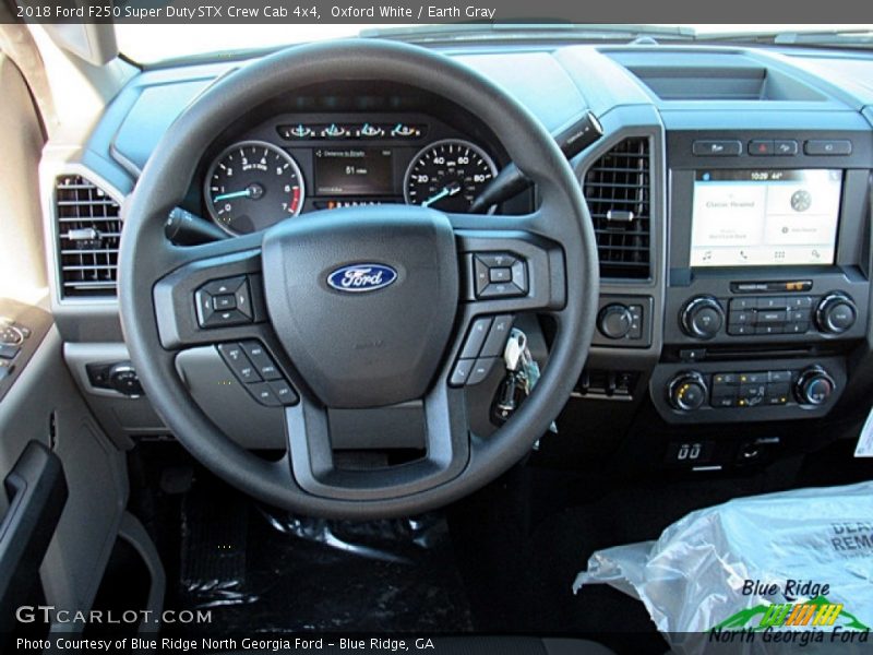 Oxford White / Earth Gray 2018 Ford F250 Super Duty STX Crew Cab 4x4