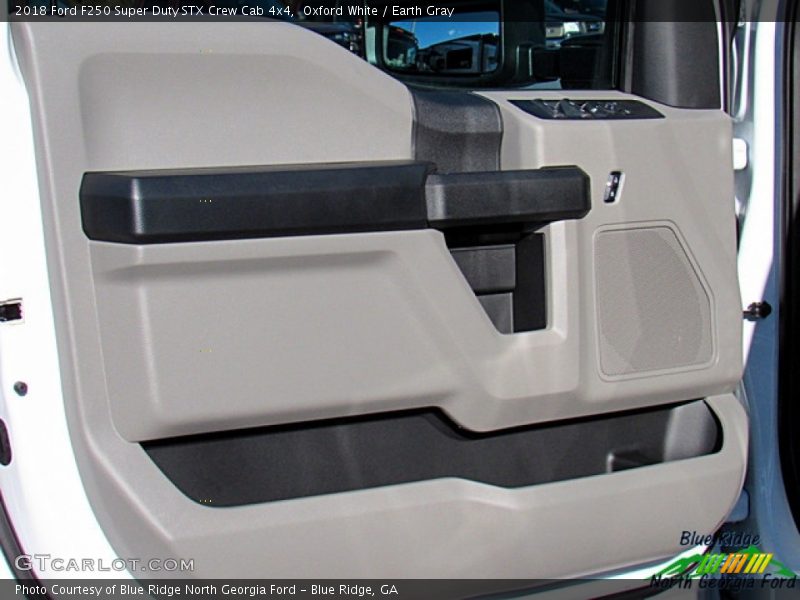 Oxford White / Earth Gray 2018 Ford F250 Super Duty STX Crew Cab 4x4
