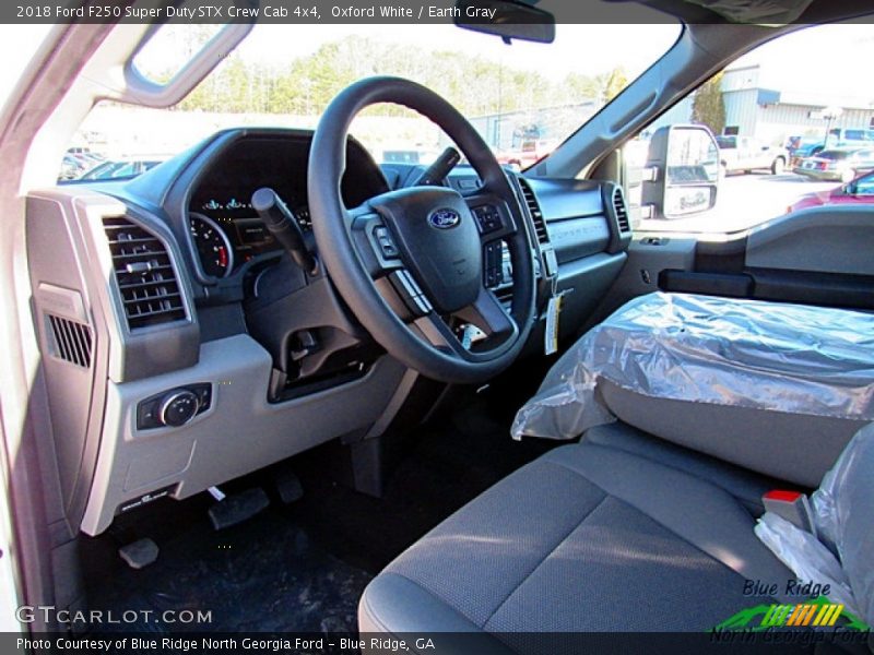 Oxford White / Earth Gray 2018 Ford F250 Super Duty STX Crew Cab 4x4