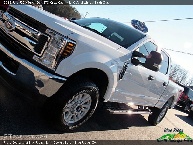 Oxford White / Earth Gray 2018 Ford F250 Super Duty STX Crew Cab 4x4