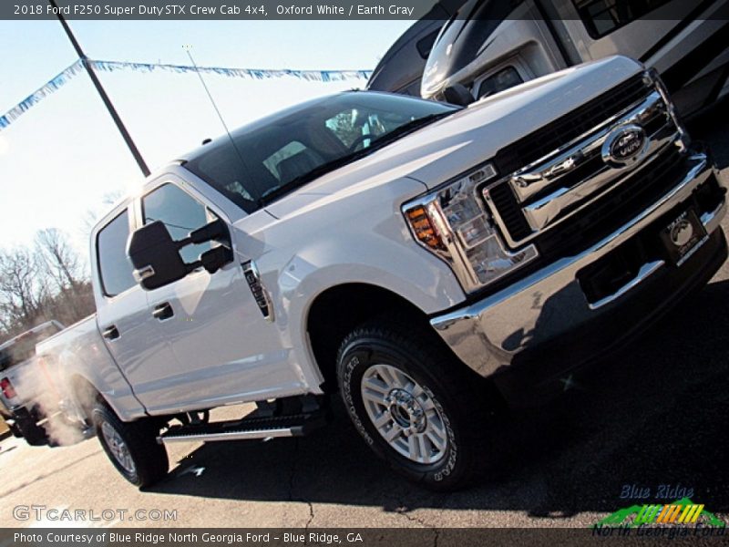 Oxford White / Earth Gray 2018 Ford F250 Super Duty STX Crew Cab 4x4