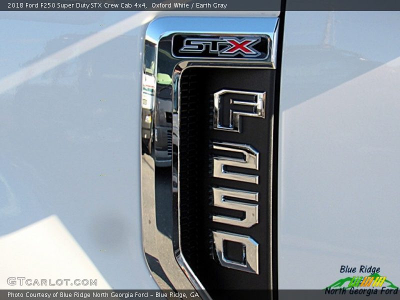 Oxford White / Earth Gray 2018 Ford F250 Super Duty STX Crew Cab 4x4