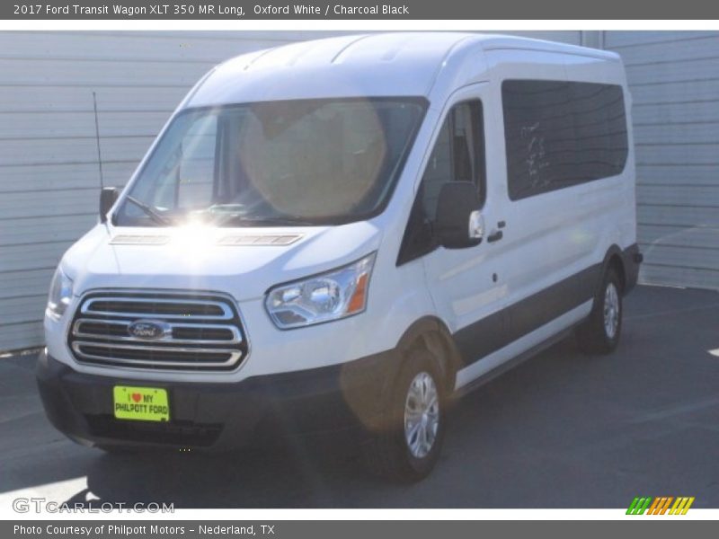 Oxford White / Charcoal Black 2017 Ford Transit Wagon XLT 350 MR Long