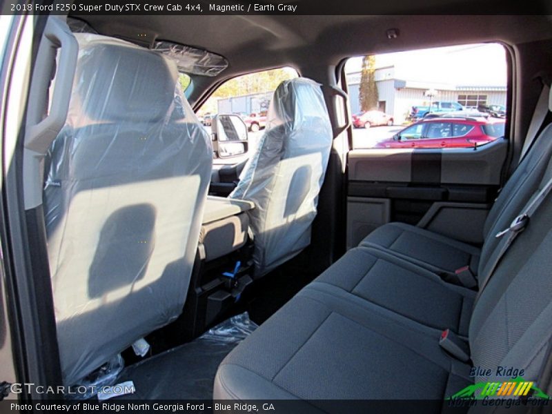 Magnetic / Earth Gray 2018 Ford F250 Super Duty STX Crew Cab 4x4