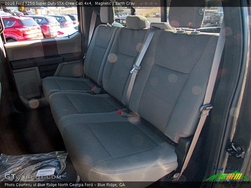 Magnetic / Earth Gray 2018 Ford F250 Super Duty STX Crew Cab 4x4