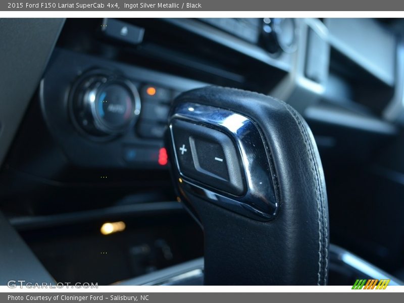 Ingot Silver Metallic / Black 2015 Ford F150 Lariat SuperCab 4x4
