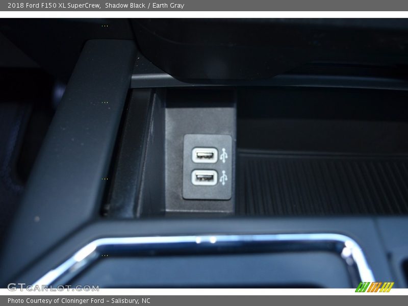 Shadow Black / Earth Gray 2018 Ford F150 XL SuperCrew