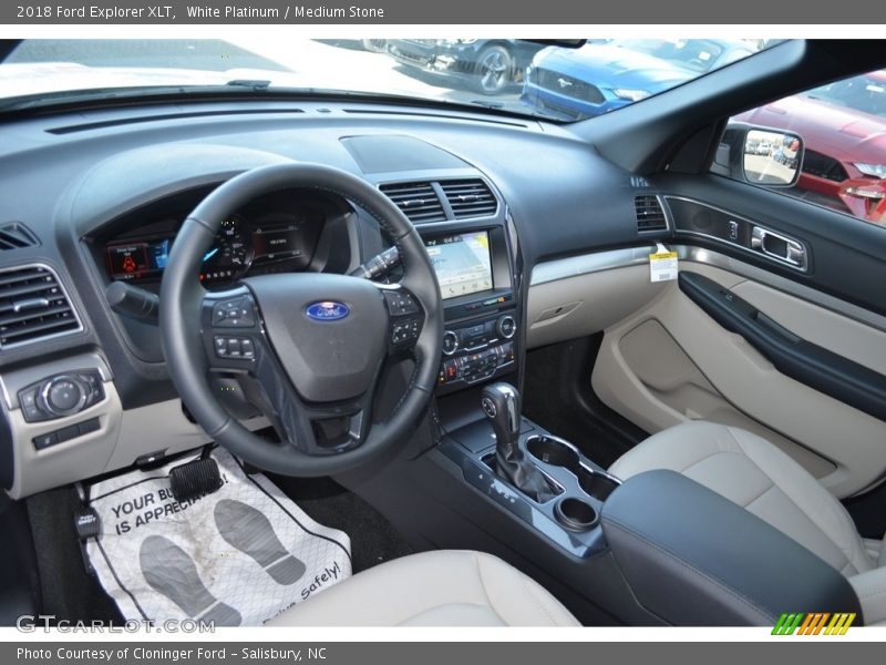 White Platinum / Medium Stone 2018 Ford Explorer XLT