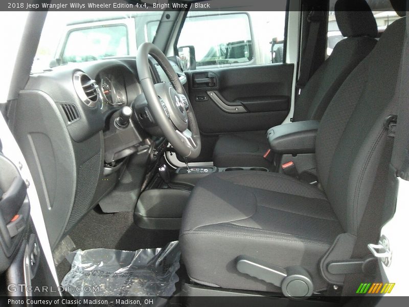 Bright White / Black 2018 Jeep Wrangler Willys Wheeler Edition 4x4