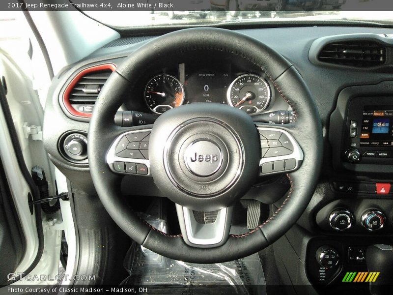 Alpine White / Black 2017 Jeep Renegade Trailhawk 4x4