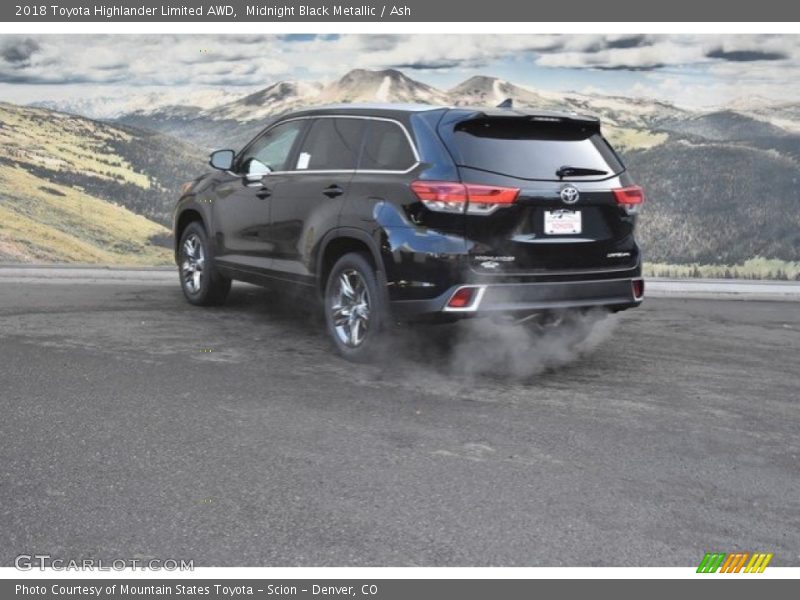 Midnight Black Metallic / Ash 2018 Toyota Highlander Limited AWD