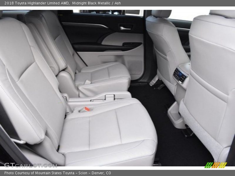 Midnight Black Metallic / Ash 2018 Toyota Highlander Limited AWD
