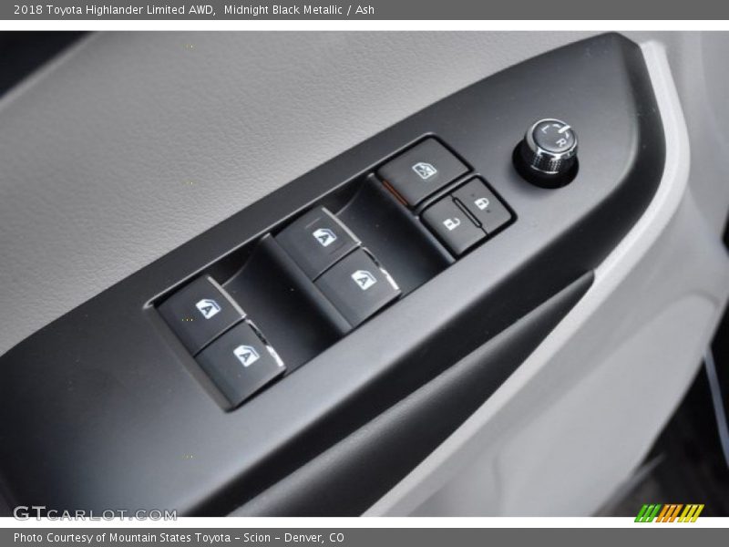 Midnight Black Metallic / Ash 2018 Toyota Highlander Limited AWD
