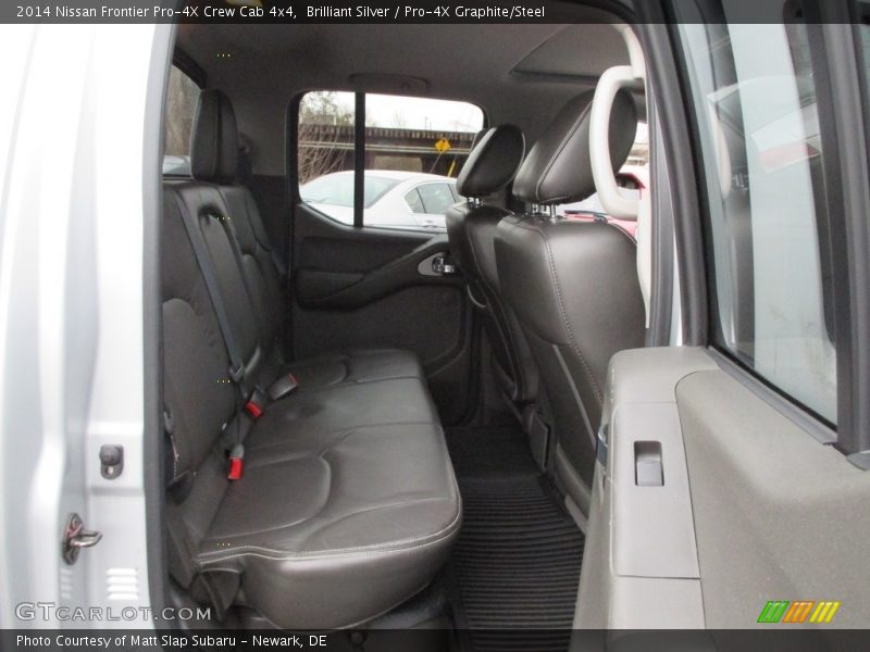 Brilliant Silver / Pro-4X Graphite/Steel 2014 Nissan Frontier Pro-4X Crew Cab 4x4