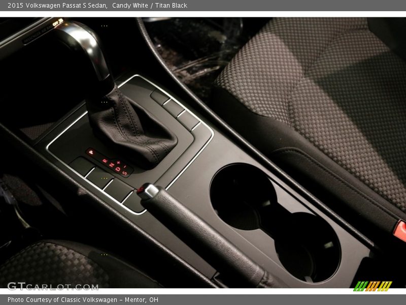 Candy White / Titan Black 2015 Volkswagen Passat S Sedan